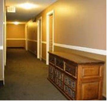 Super 8 Victoria Motel Dış mekan fotoğraf